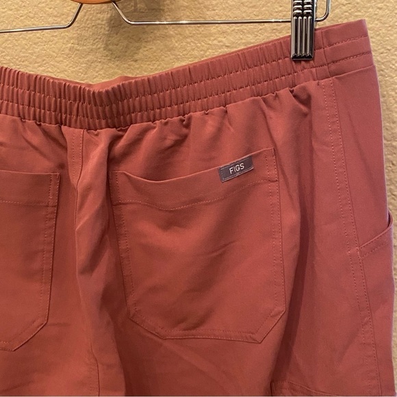 FIGS Women Light Mauve Technical Collection Scrub Pants Size Large-Been Hemmed - Picture 5 of 8